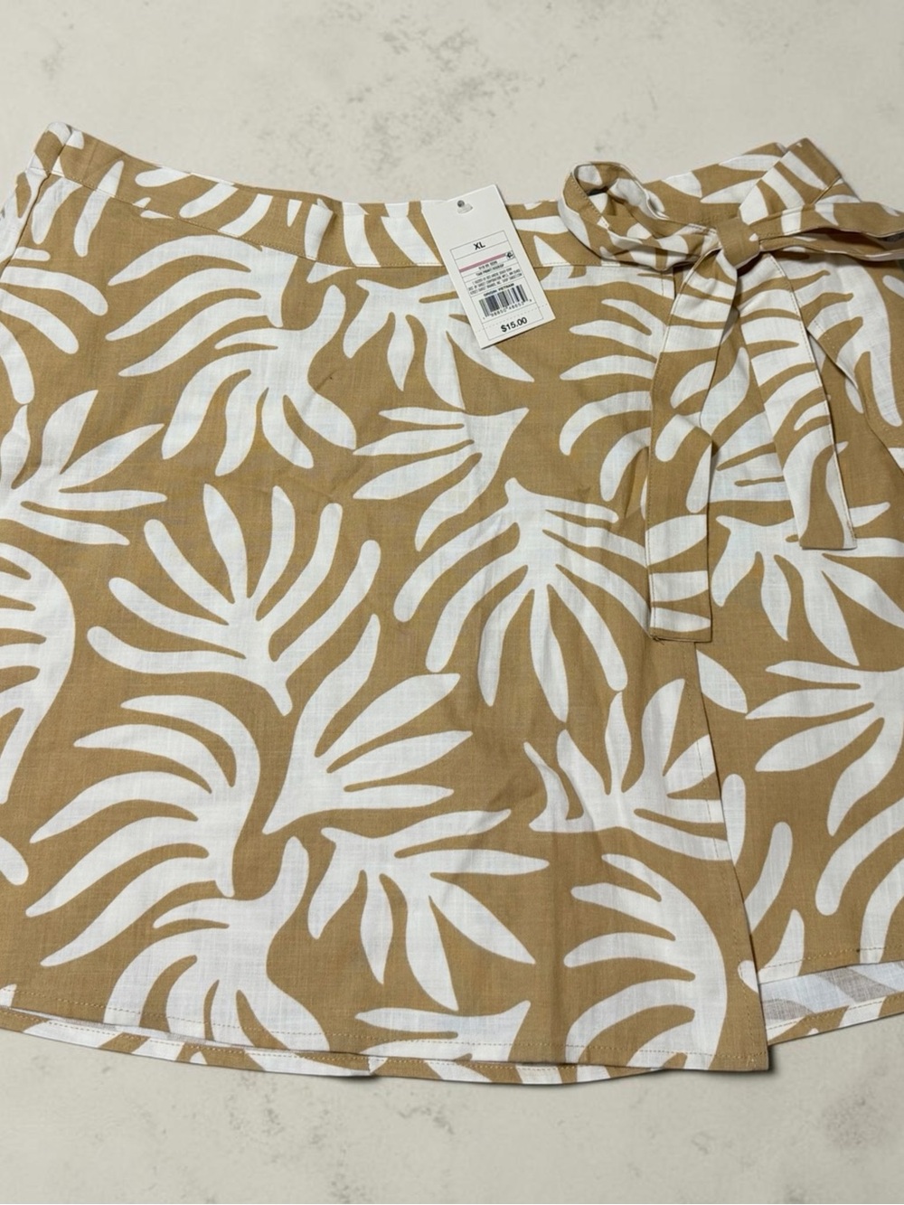 Women’s Tan and White Palm Print Skirt